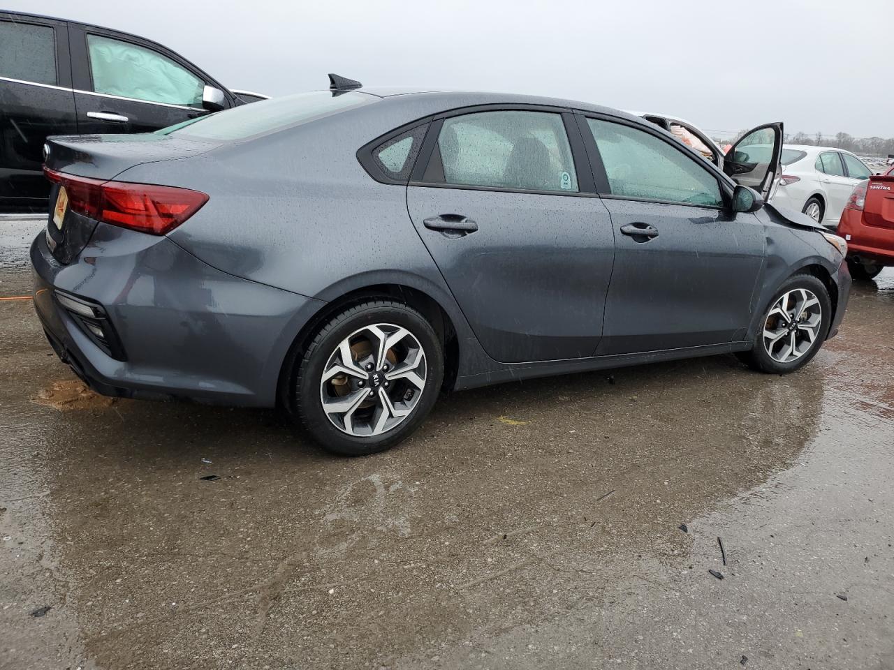 Photo 2 VIN: 3KPF24AD2LE240840 - KIA FORTE 