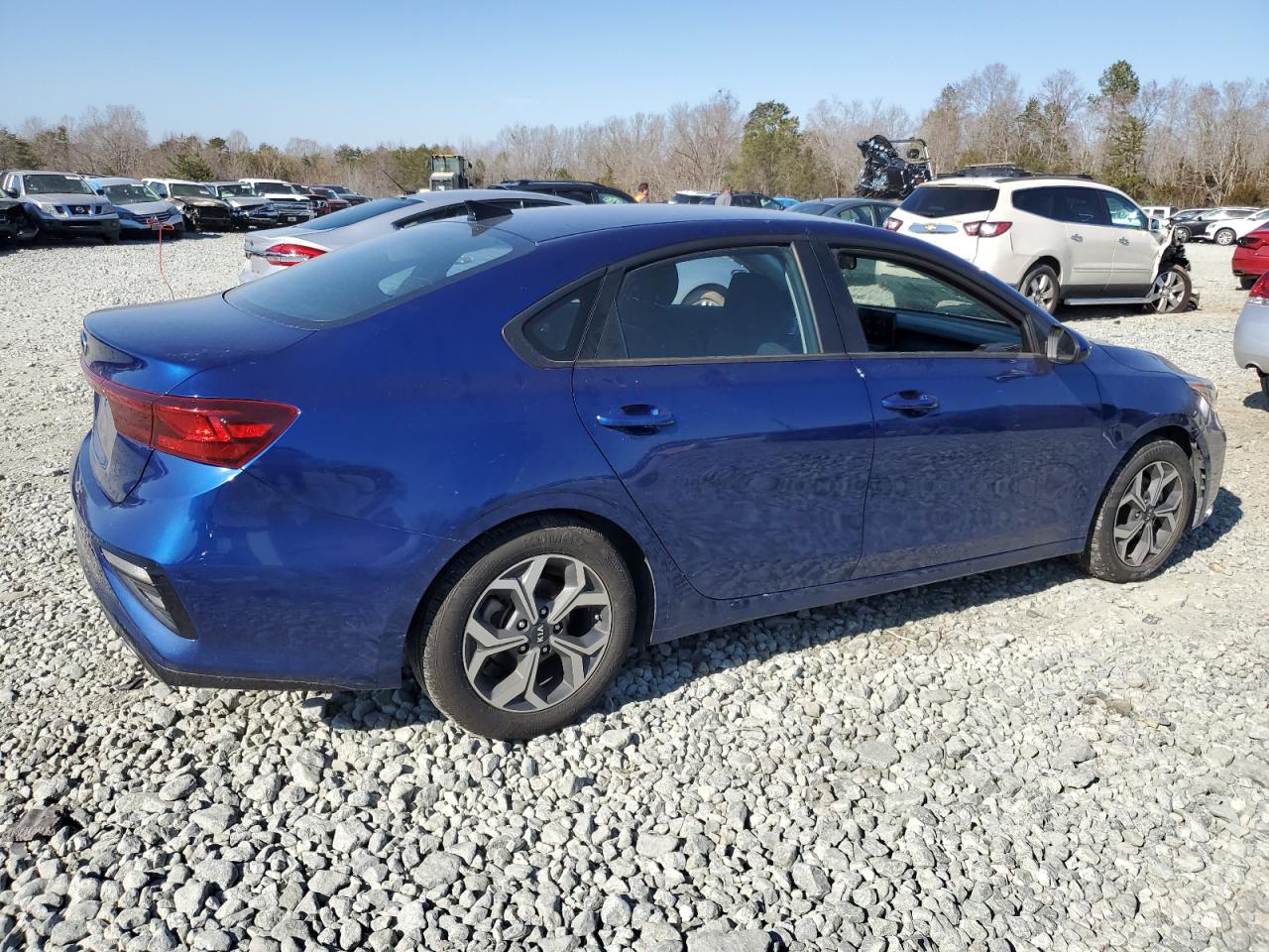 Photo 2 VIN: 3KPF24AD2LE256875 - KIA FORTE 