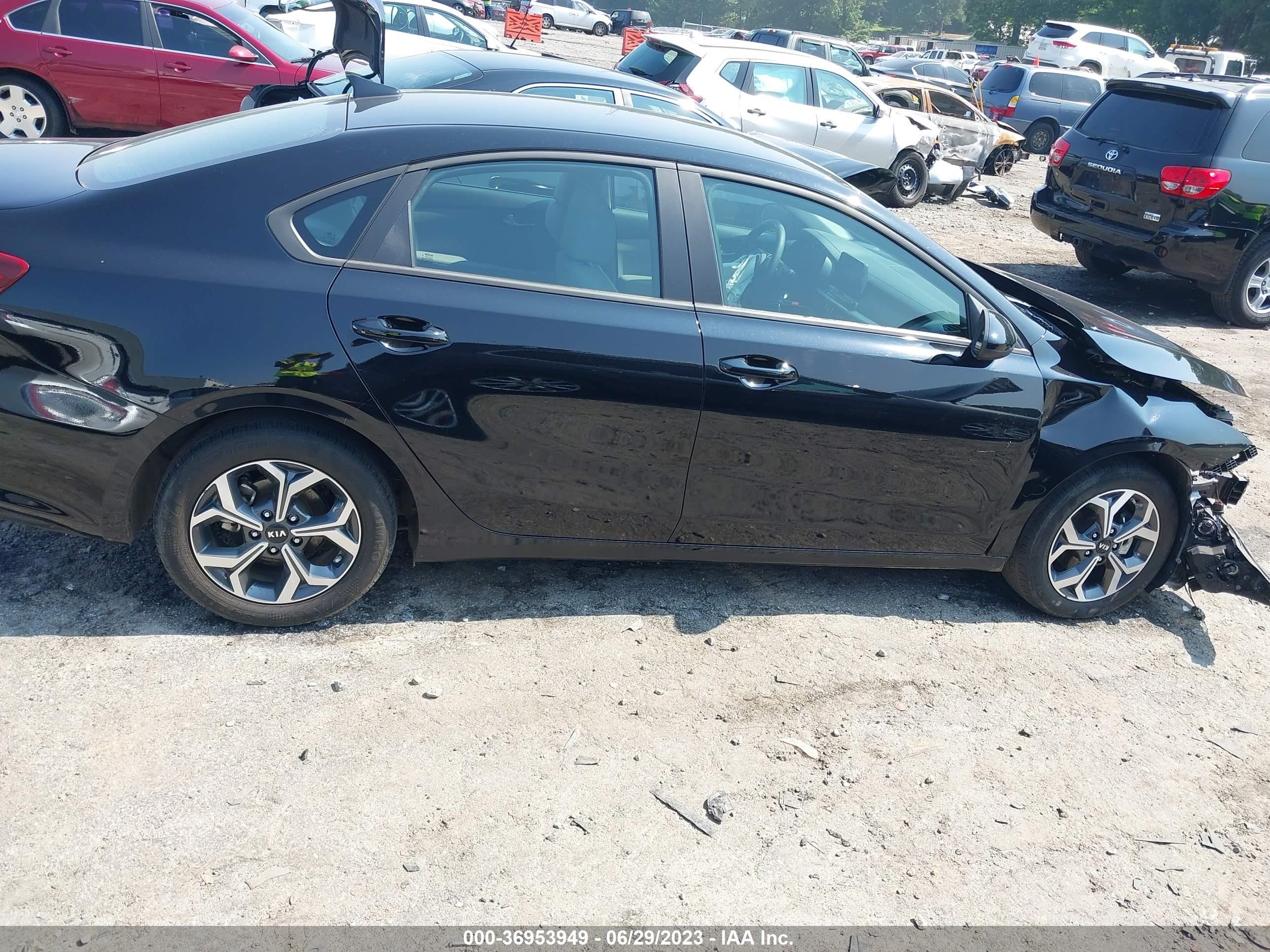 Photo 12 VIN: 3KPF24AD2LE260070 - KIA FORTE 