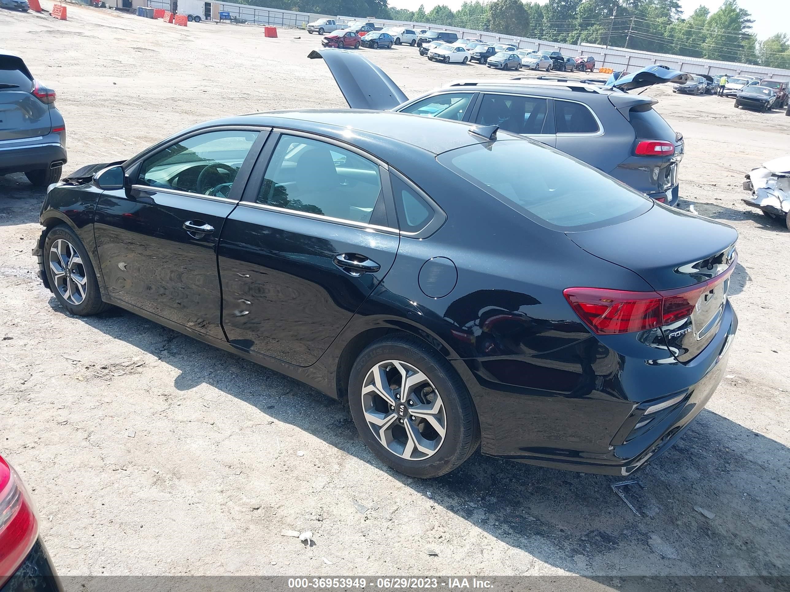 Photo 2 VIN: 3KPF24AD2LE260070 - KIA FORTE 