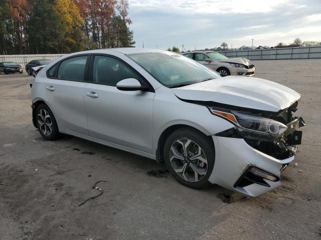 Photo 3 VIN: 3KPF24AD2ME275444 - KIA FORTE FE 