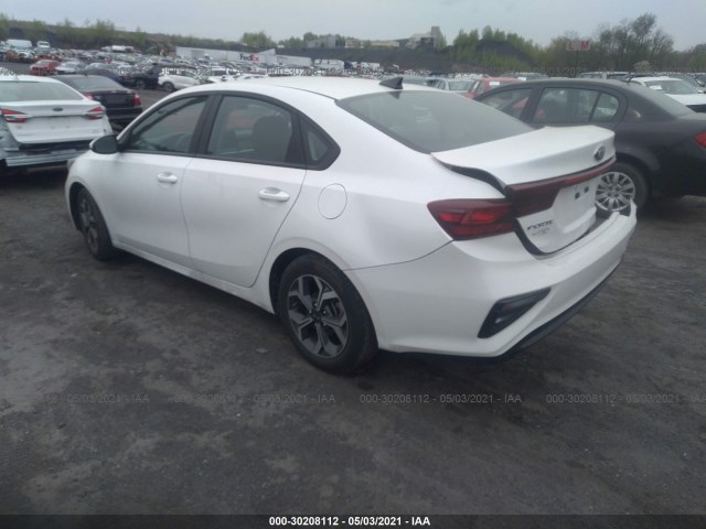 Photo 2 VIN: 3KPF24AD2ME313285 - KIA FORTE 