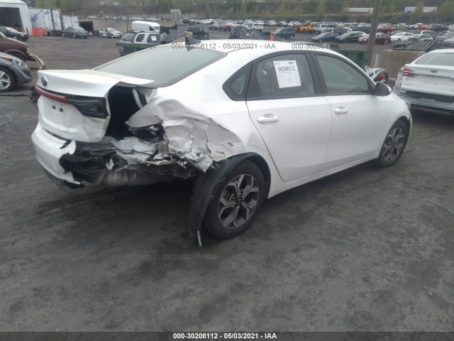 Photo 3 VIN: 3KPF24AD2ME313285 - KIA FORTE 