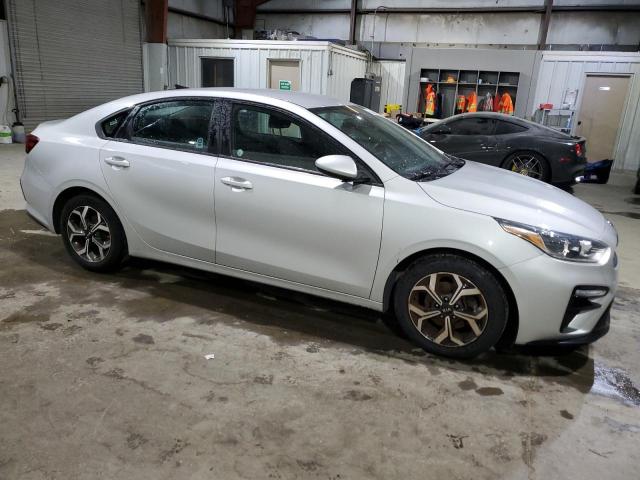 Photo 3 VIN: 3KPF24AD2ME327915 - KIA FORTE 