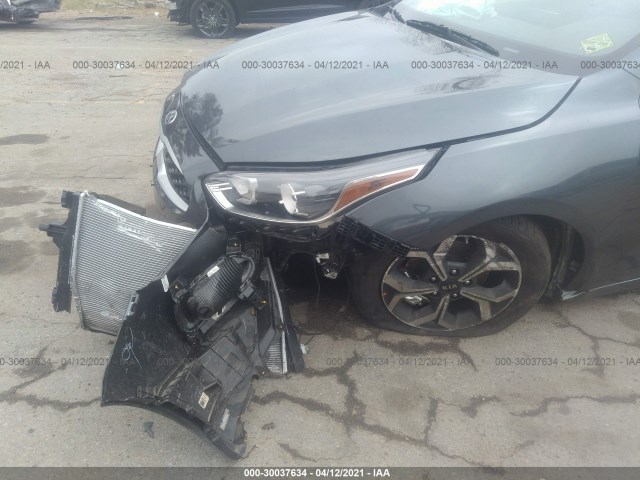 Photo 5 VIN: 3KPF24AD2ME329972 - KIA FORTE 