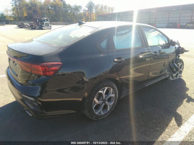 Photo 3 VIN: 3KPF24AD2ME345055 - KIA FORTE 