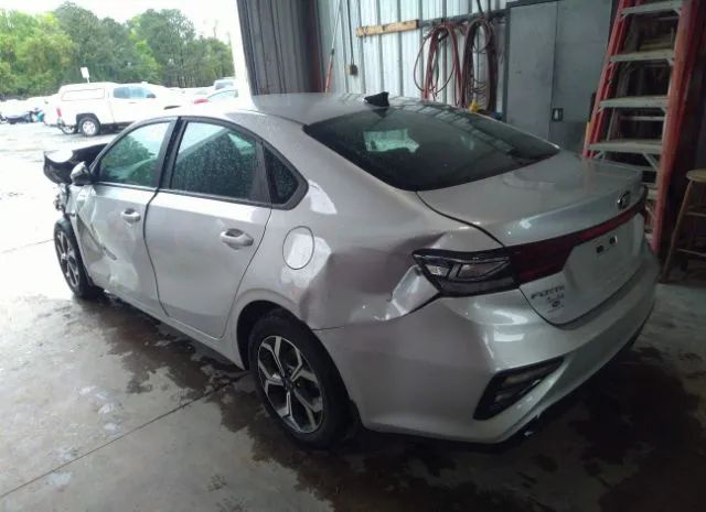 Photo 2 VIN: 3KPF24AD2ME346500 - KIA FORTE 