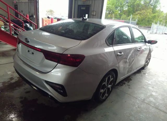 Photo 3 VIN: 3KPF24AD2ME346500 - KIA FORTE 