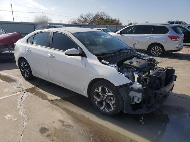 Photo 3 VIN: 3KPF24AD2ME368870 - KIA FORTE FE 