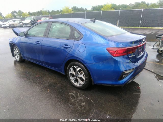 Photo 2 VIN: 3KPF24AD2ME370585 - KIA FORTE 