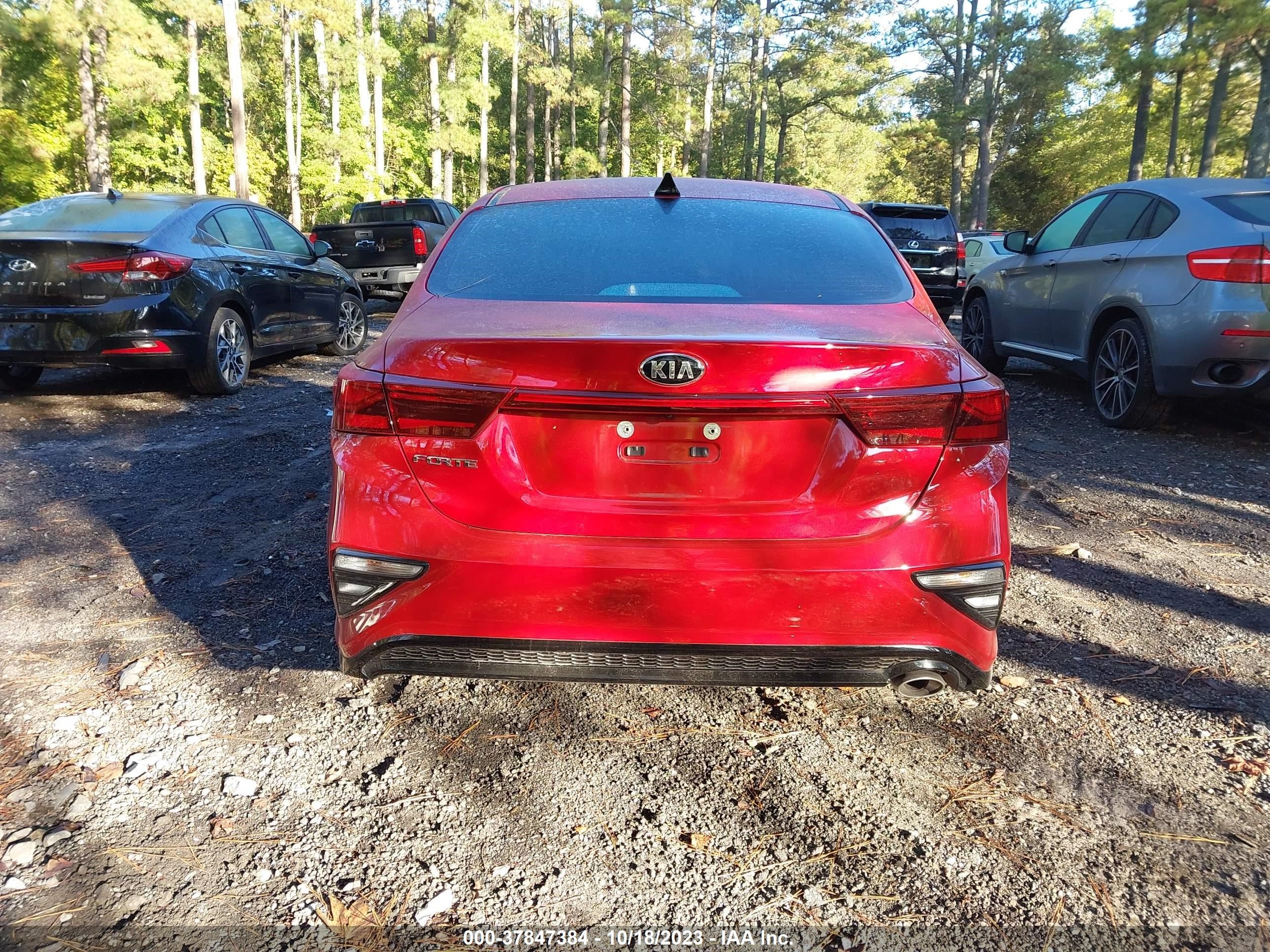 Photo 15 VIN: 3KPF24AD2ME373292 - KIA FORTE 