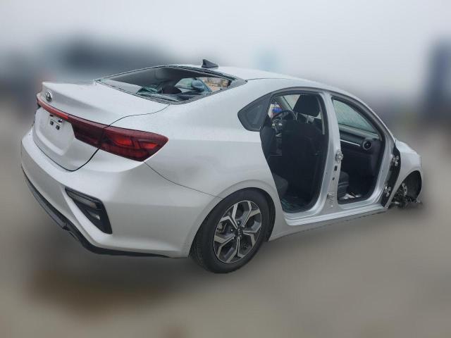 Photo 2 VIN: 3KPF24AD2ME378119 - KIA FORTE 