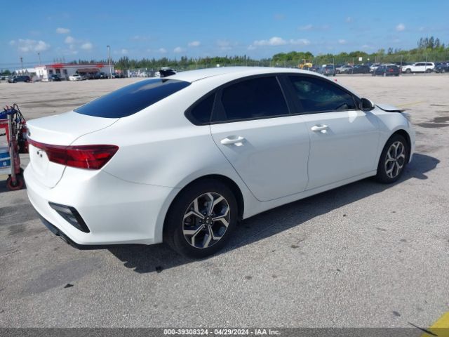 Photo 3 VIN: 3KPF24AD2ME383756 - KIA FORTE 