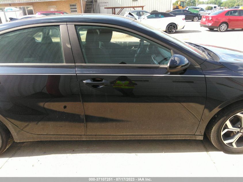 Photo 13 VIN: 3KPF24AD2ME384082 - KIA FORTE 