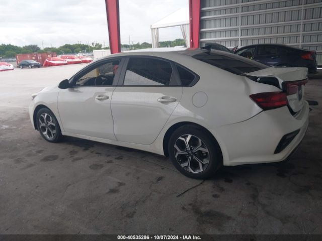 Photo 2 VIN: 3KPF24AD2ME395020 - KIA FORTE 