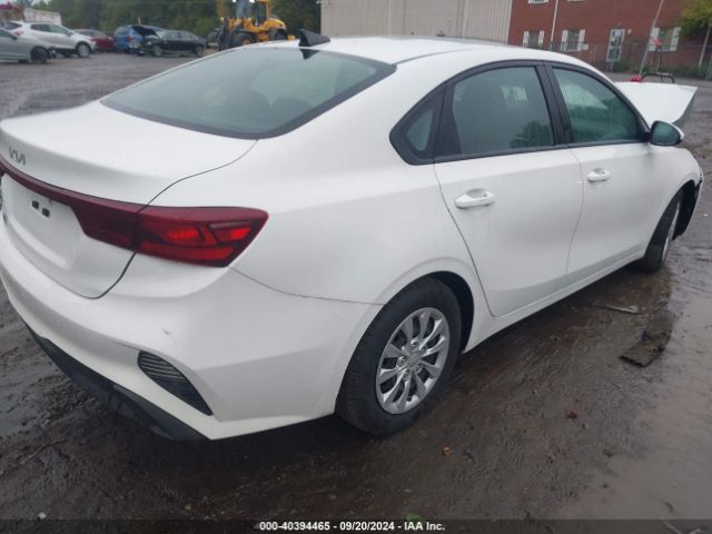 Photo 3 VIN: 3KPF24AD2NE431547 - KIA FORTE 