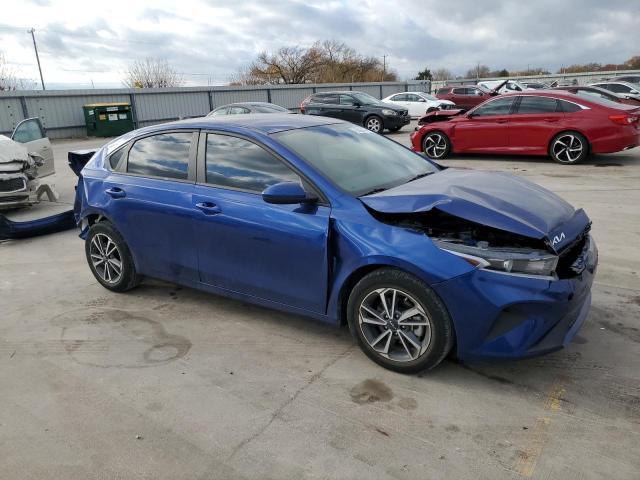 Photo 3 VIN: 3KPF24AD2NE461261 - KIA FORTE 