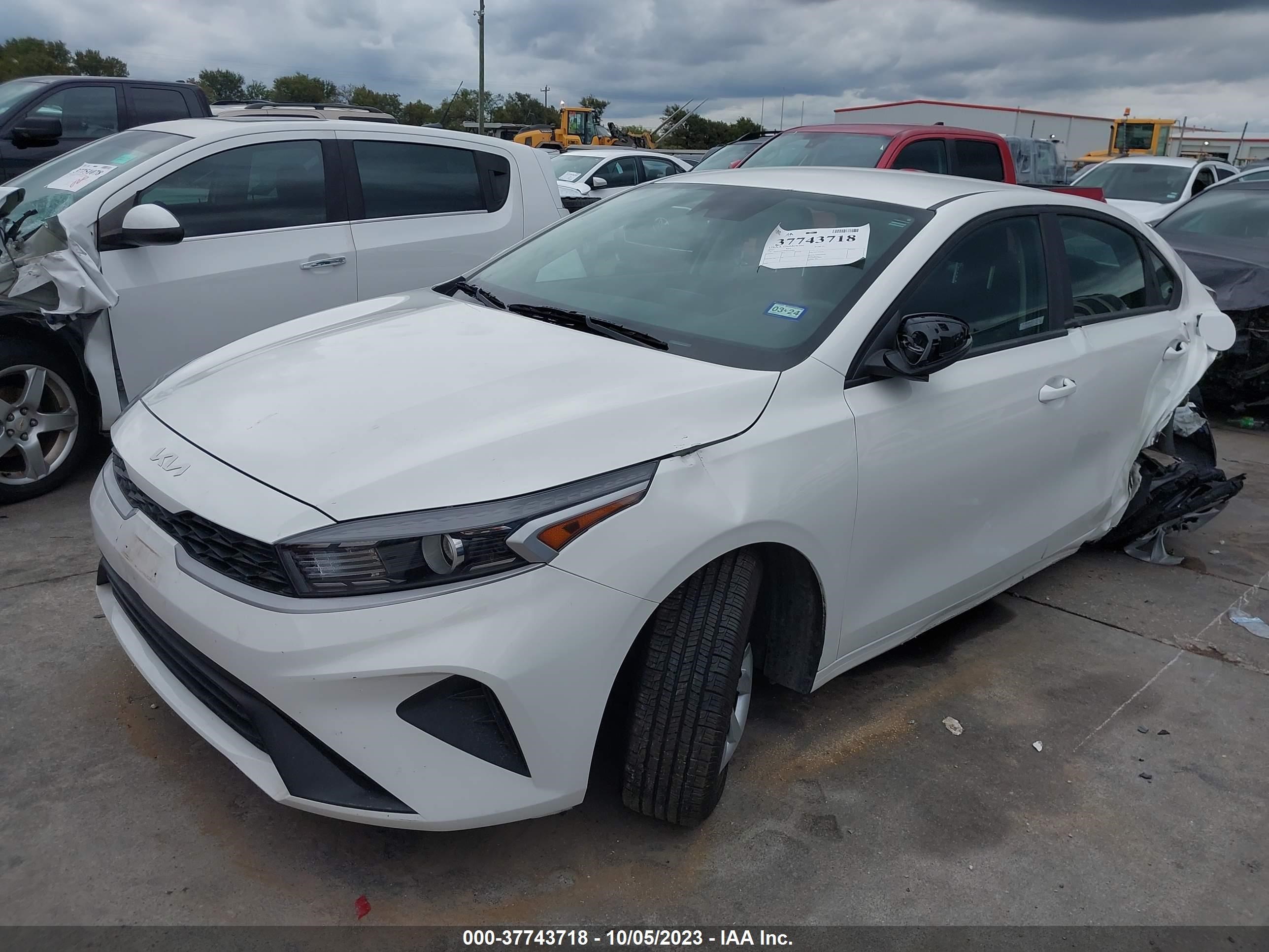 Photo 1 VIN: 3KPF24AD2NE474981 - KIA FORTE 