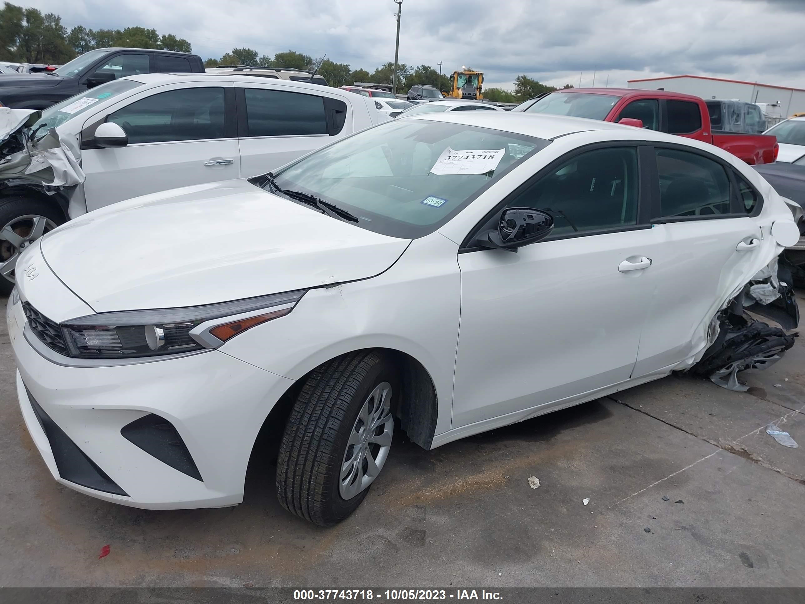 Photo 14 VIN: 3KPF24AD2NE474981 - KIA FORTE 