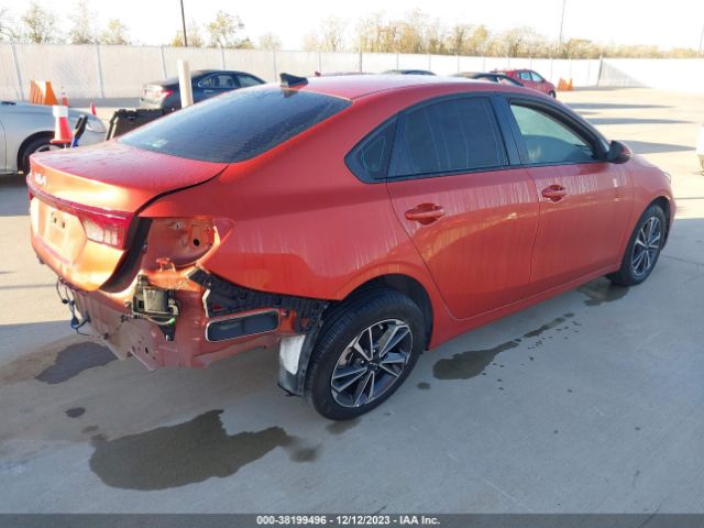 Photo 3 VIN: 3KPF24AD2NE475080 - KIA FORTE 