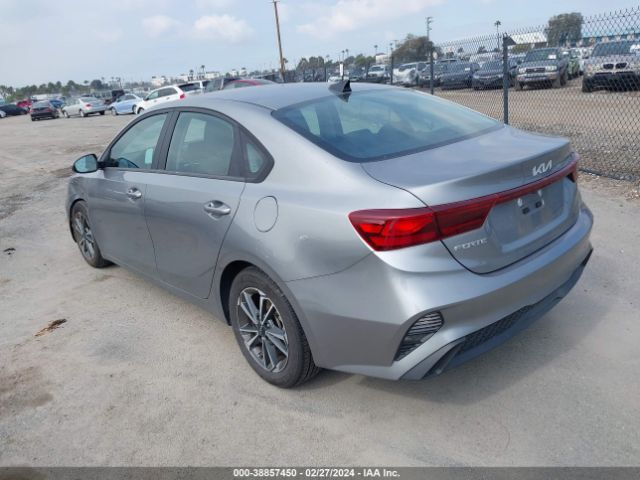 Photo 2 VIN: 3KPF24AD2NE497211 - KIA FORTE 