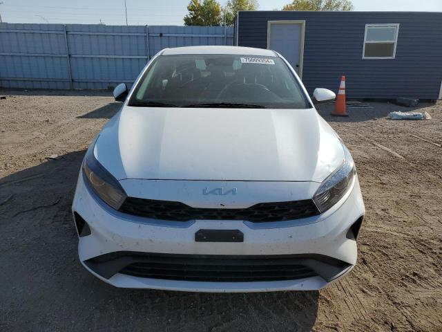 Photo 4 VIN: 3KPF24AD2PE505875 - KIA FORTE LX 