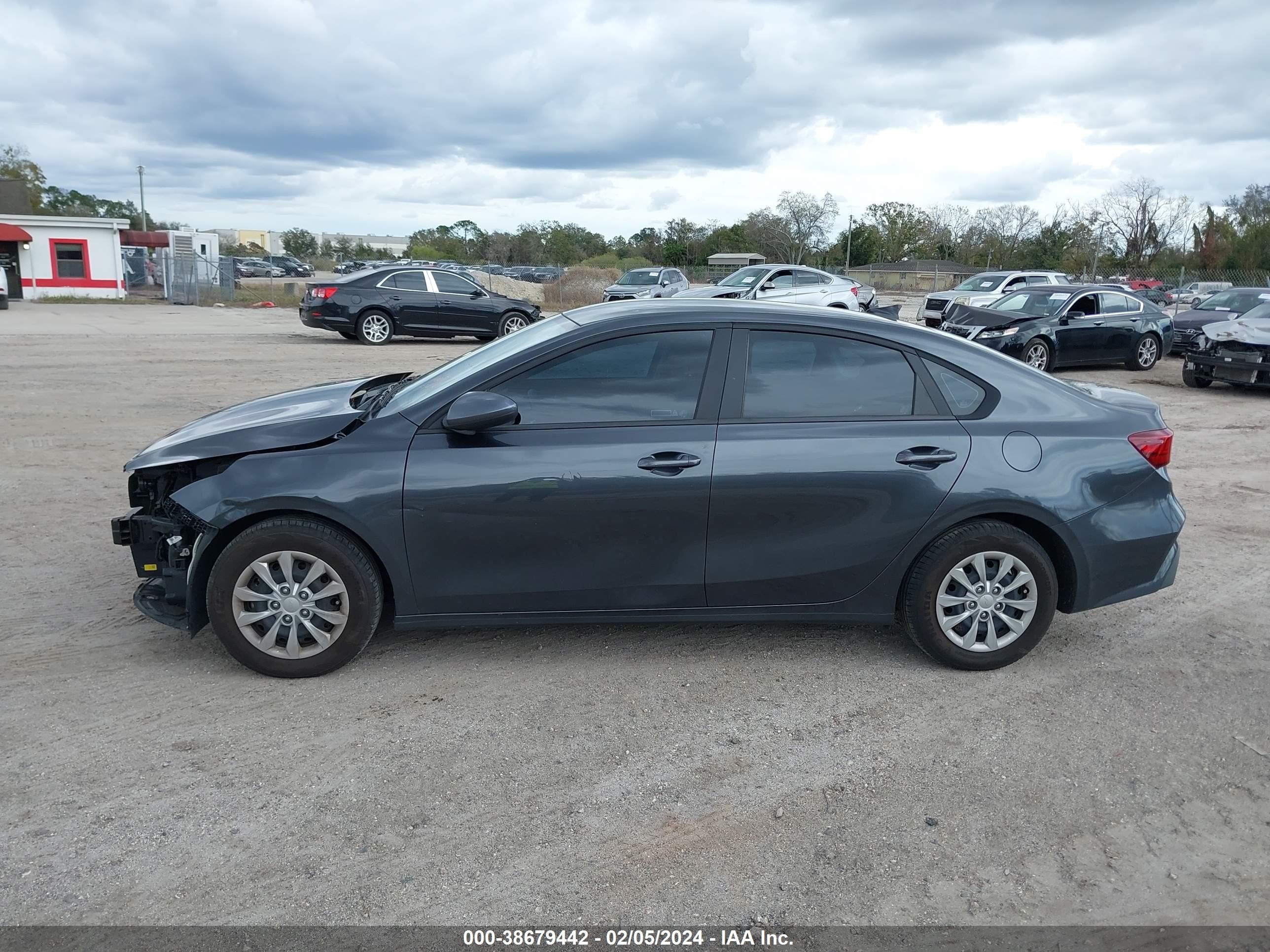 Photo 13 VIN: 3KPF24AD2PE507982 - KIA FORTE 