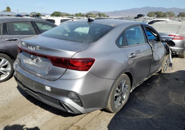 Photo 2 VIN: 3KPF24AD2PE544708 - KIA FORTE 