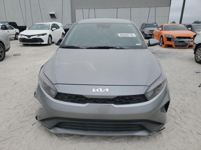 Photo 4 VIN: 3KPF24AD2PE567860 - KIA FORTE LX 