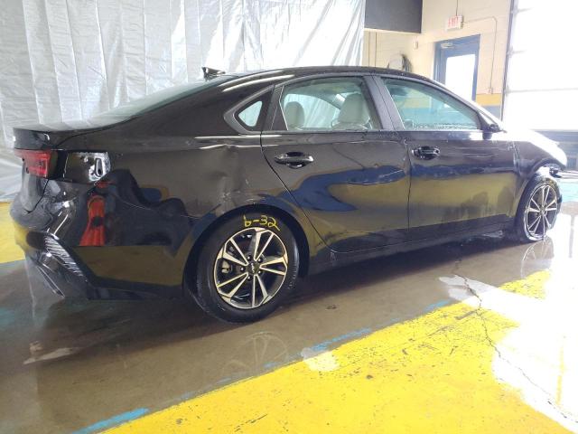 Photo 2 VIN: 3KPF24AD2PE592497 - KIA FORTE LX 