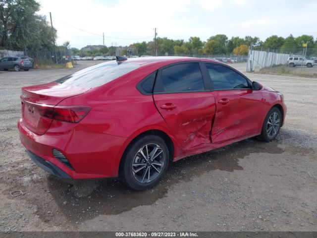 Photo 3 VIN: 3KPF24AD2PE611890 - KIA FORTE 