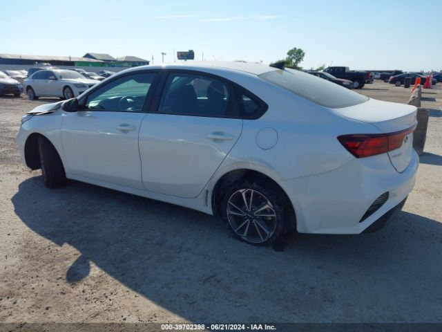 Photo 2 VIN: 3KPF24AD2PE617205 - KIA FORTE 