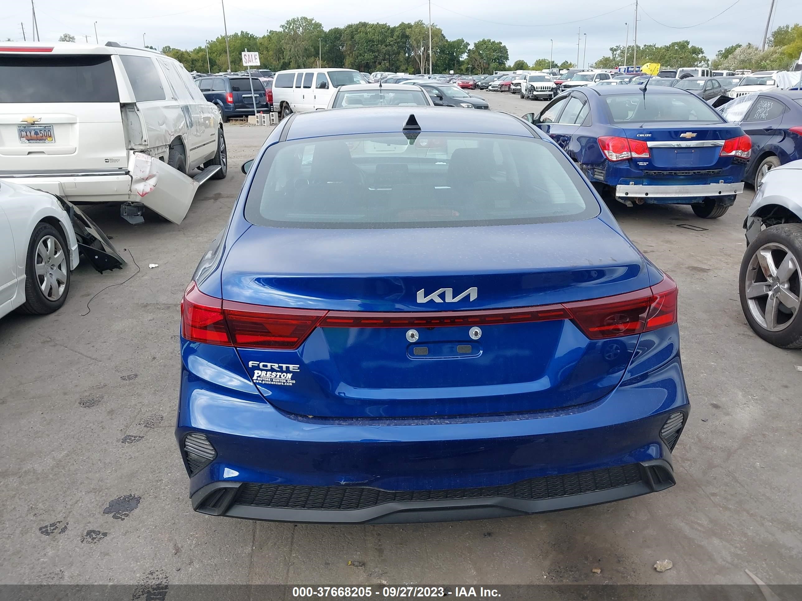 Photo 15 VIN: 3KPF24AD2PE647871 - KIA FORTE 