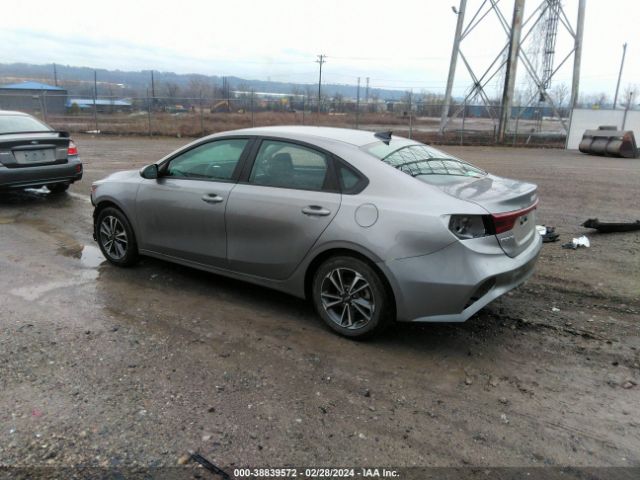 Photo 2 VIN: 3KPF24AD2PE691501 - KIA FORTE 