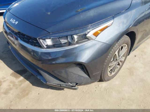 Photo 5 VIN: 3KPF24AD2RE700944 - KIA FORTE 