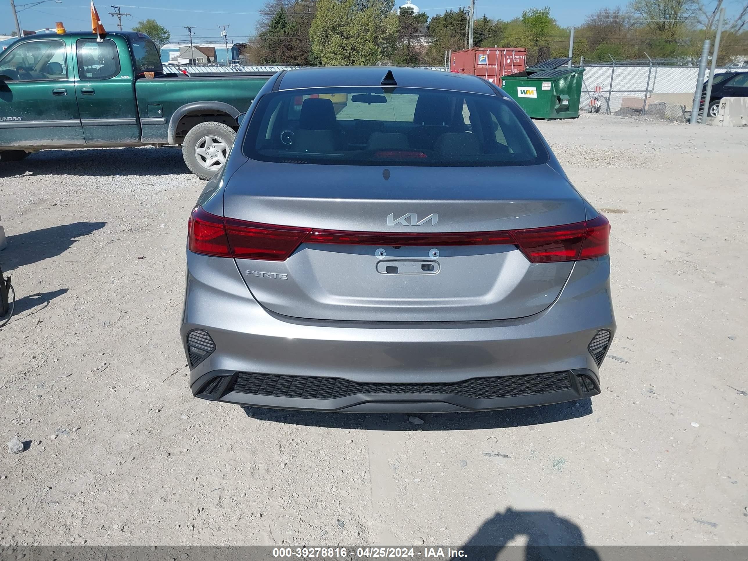 Photo 15 VIN: 3KPF24AD2RE725892 - KIA FORTE 