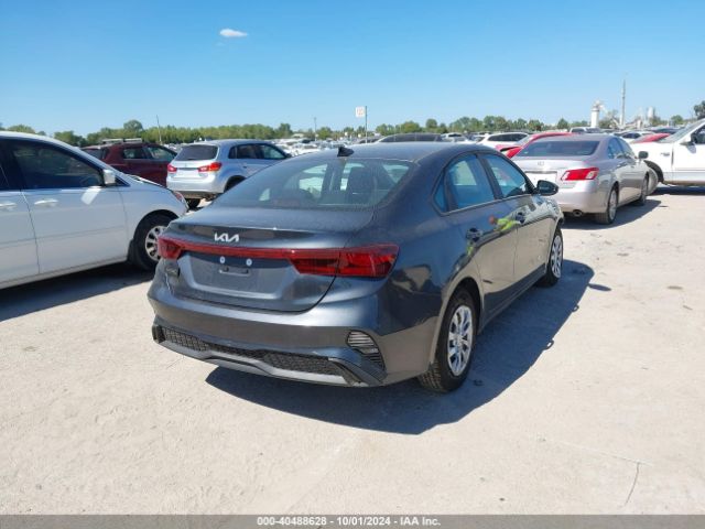 Photo 3 VIN: 3KPF24AD2RE804575 - KIA FORTE 