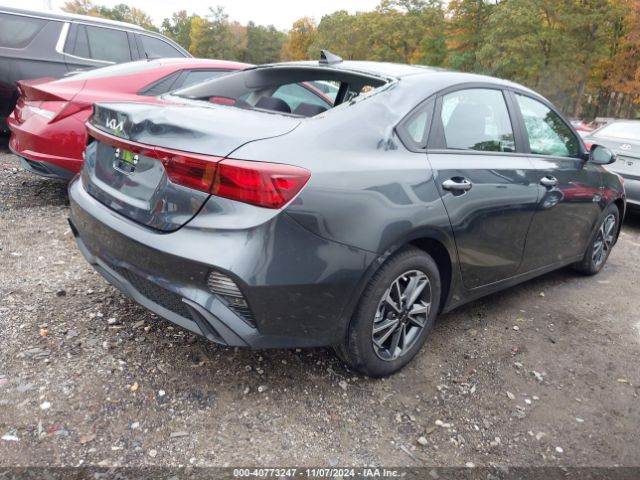 Photo 3 VIN: 3KPF24AD2RE806729 - KIA FORTE 