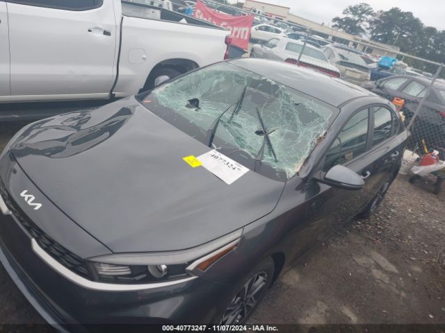 Photo 5 VIN: 3KPF24AD2RE806729 - KIA FORTE 