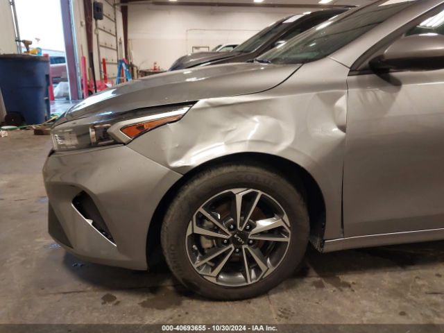 Photo 5 VIN: 3KPF24AD2RE808643 - KIA FORTE 