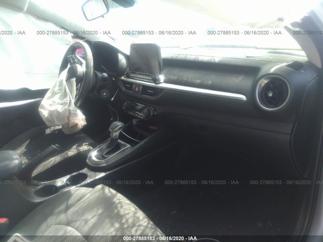 Photo 4 VIN: 3KPF24AD3KE007564 - KIA FORTE 