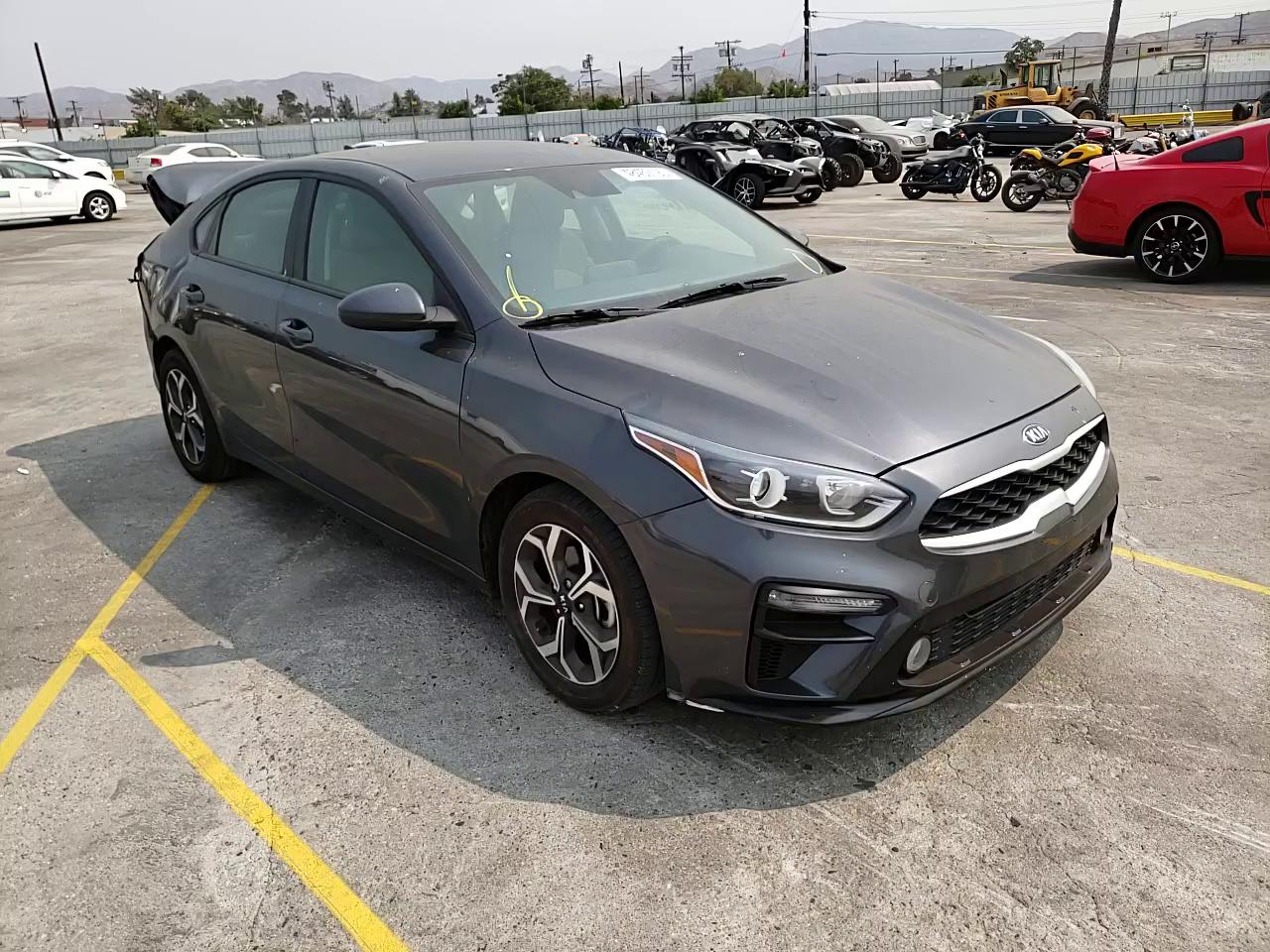 Photo 10 VIN: 3KPF24AD3KE070938 - KIA FORTE FE 