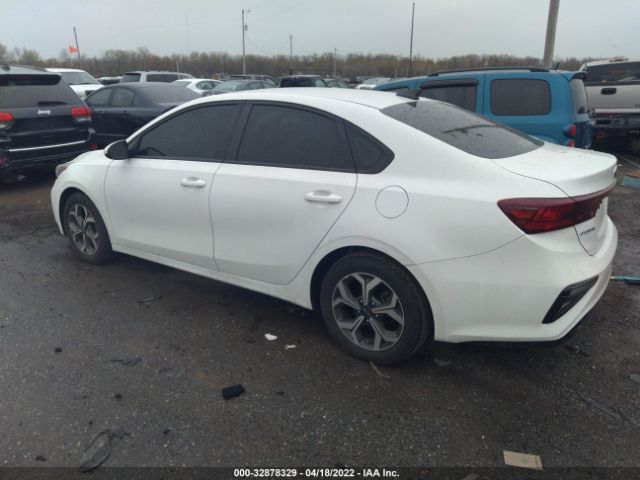 Photo 2 VIN: 3KPF24AD3KE104747 - KIA FORTE 