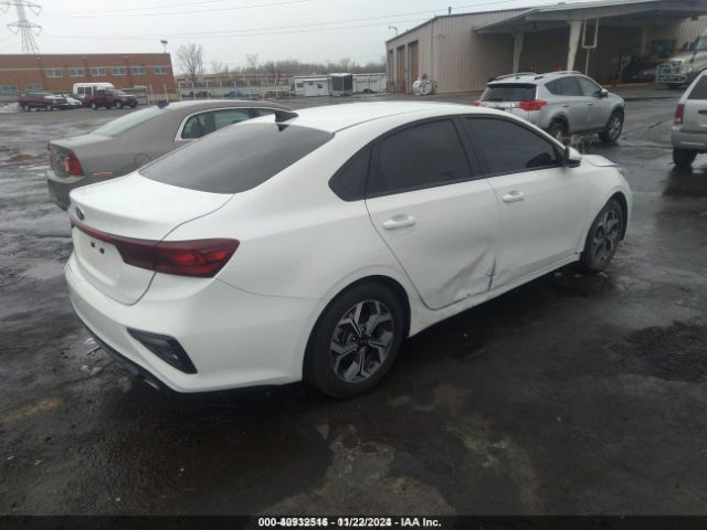 Photo 3 VIN: 3KPF24AD3KE113013 - KIA FORTE 