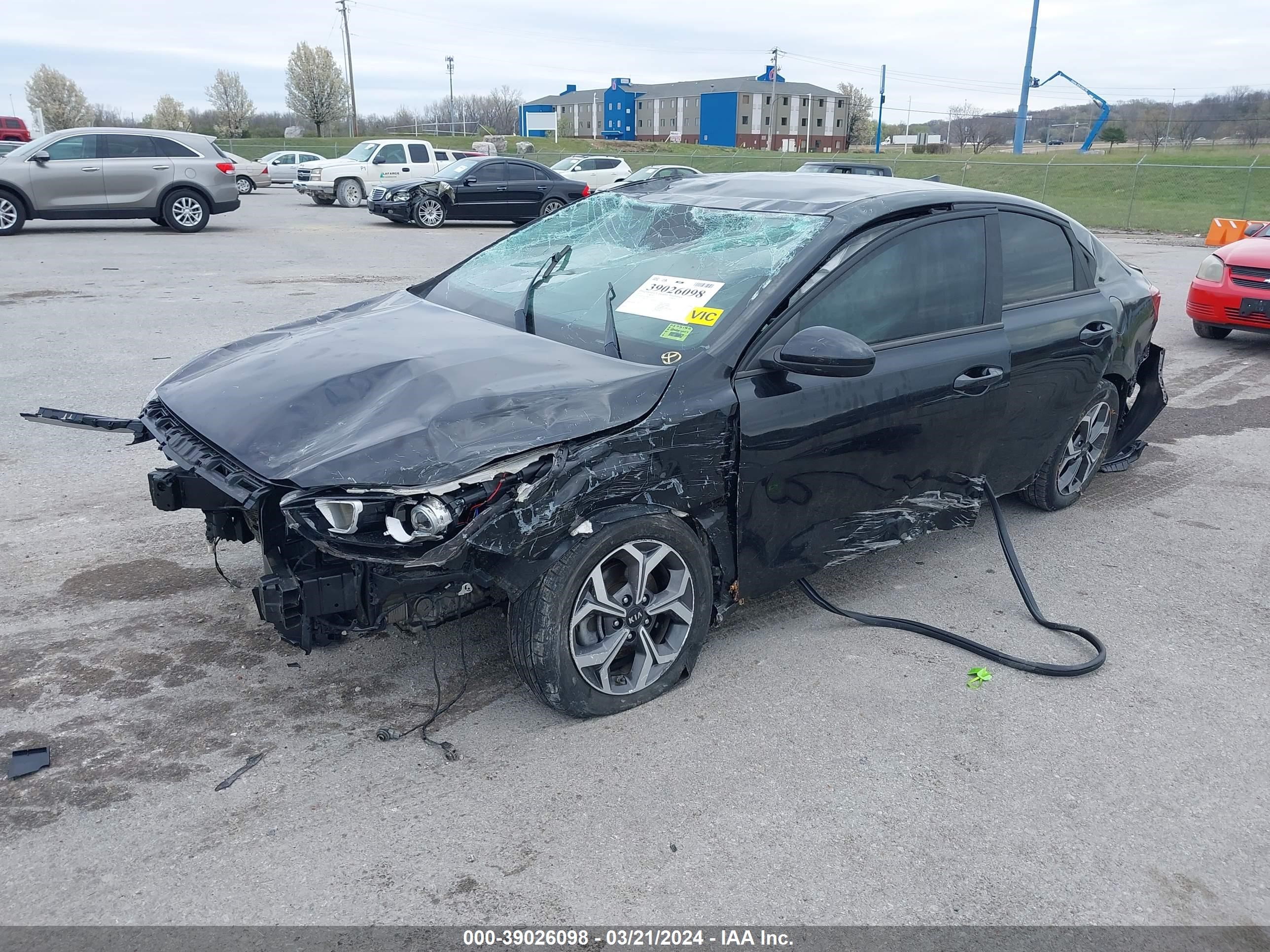 Photo 1 VIN: 3KPF24AD3KE120723 - KIA FORTE 