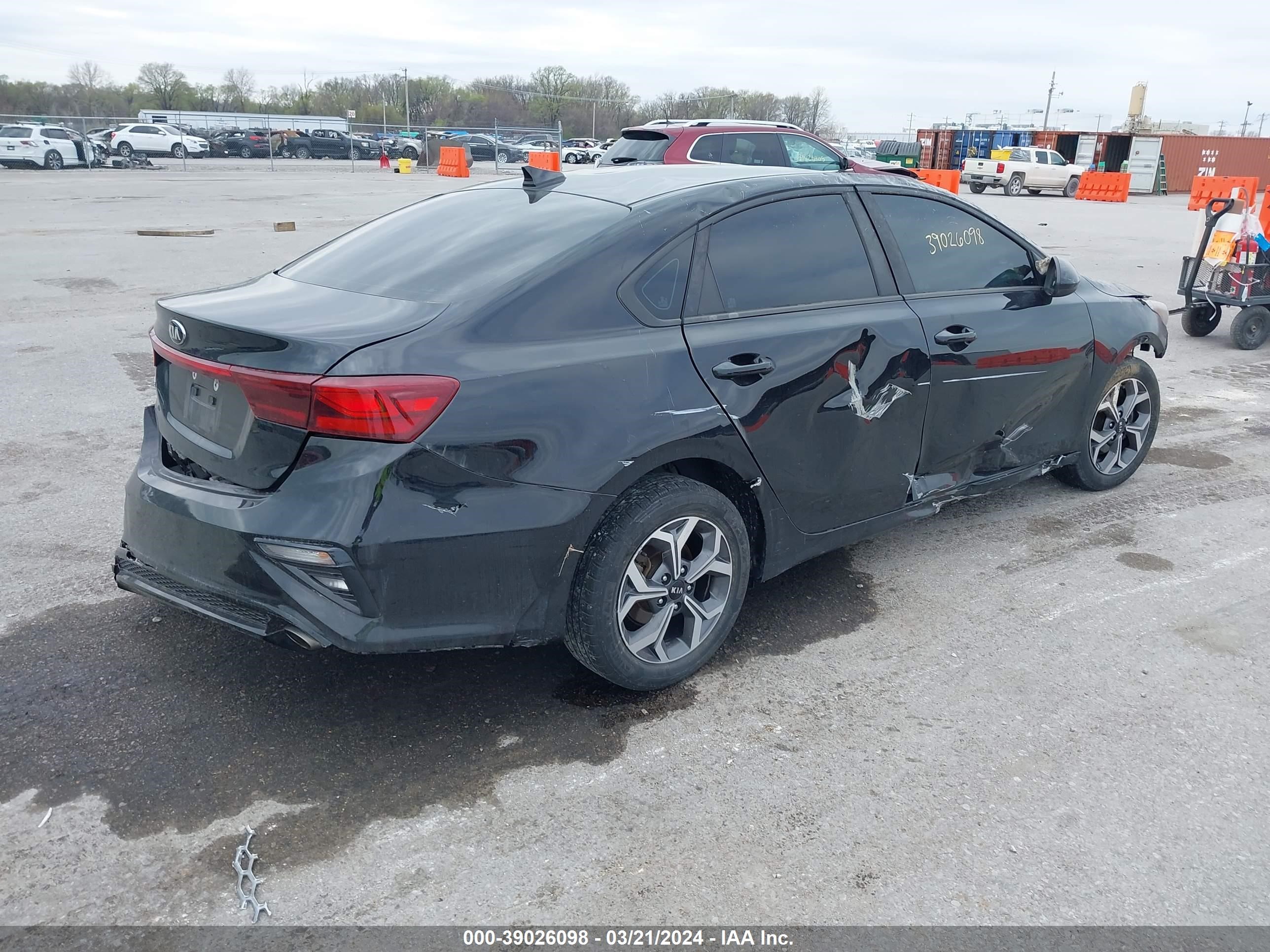 Photo 3 VIN: 3KPF24AD3KE120723 - KIA FORTE 