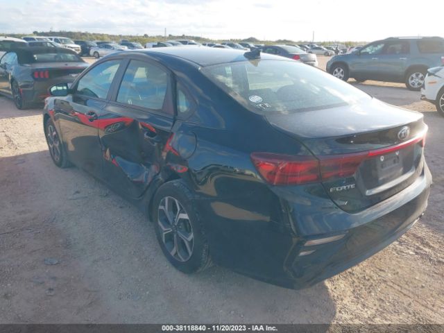 Photo 2 VIN: 3KPF24AD3KE130958 - KIA FORTE 