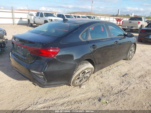 Photo 3 VIN: 3KPF24AD3KE130958 - KIA FORTE 