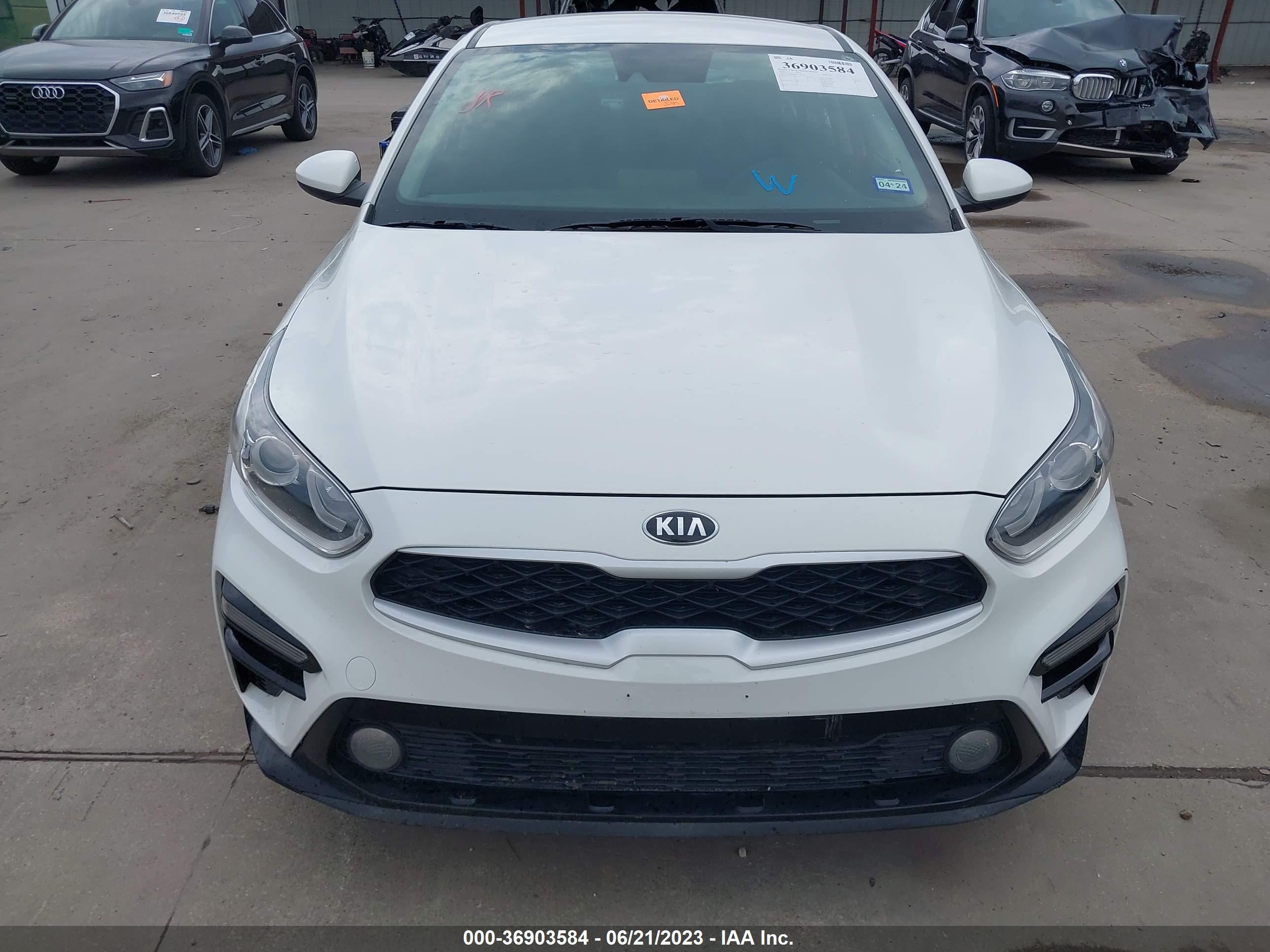 Photo 11 VIN: 3KPF24AD3LE176128 - KIA FORTE 