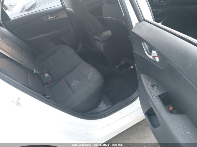 Photo 7 VIN: 3KPF24AD3ME268146 - KIA FORTE 